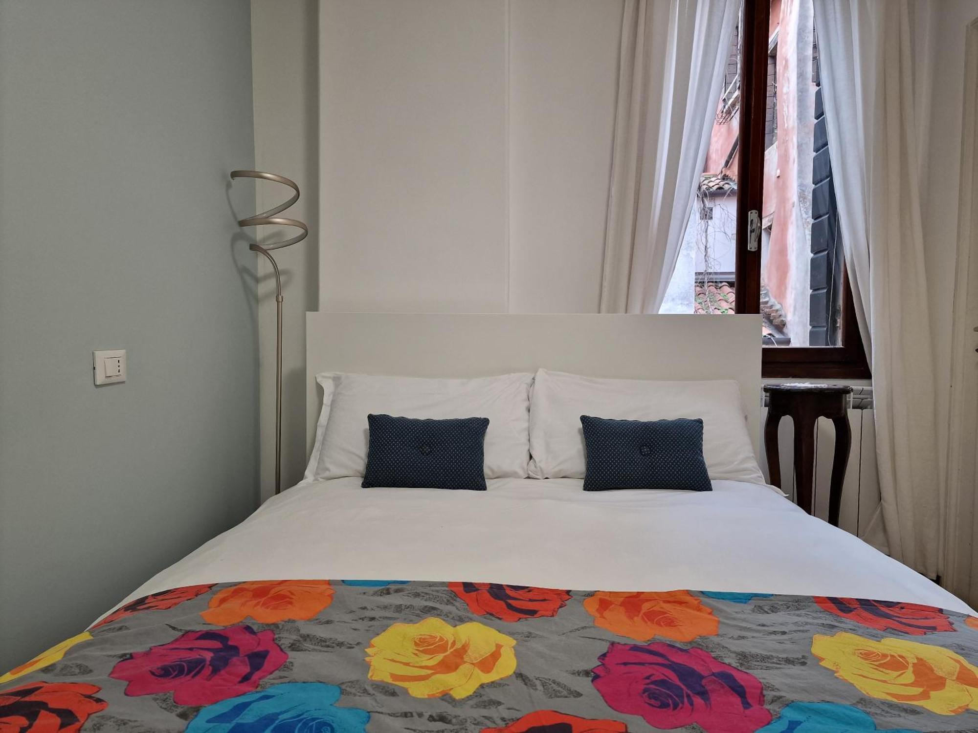 Veneziacentopercento La Forcola Apartment, Next To Rialto Bridge Exterior foto